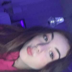 Meet your Posher, Mila